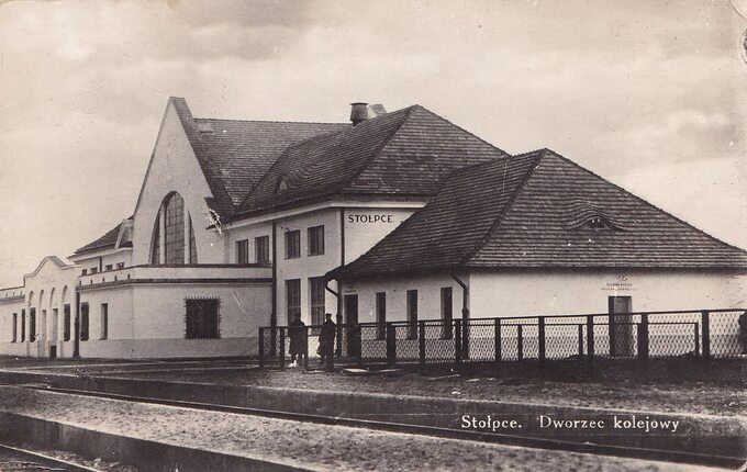 Dworzec kolejowy w Stołpcach
