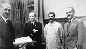Pakt Ribbentrop-Mołotow. Sojusznicy nie poinformowali Polski o tajnym...