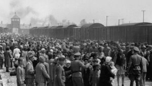 Żydzi błagali o zbombardowanie Auschwitz. Dlaczego alianci odmówili?
