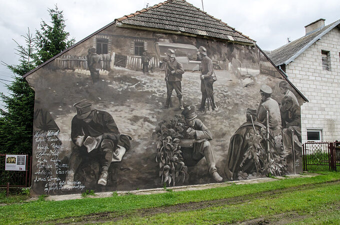 Mural w Wiźnie przedstawiający żołnierzy kpt. Raginisa. Fot: Arkadiusz Zarzecki