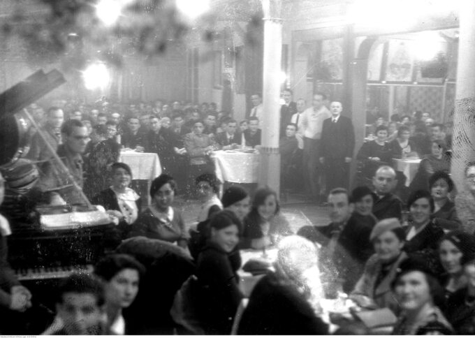 Impreza w restauracji w Zakopanem, 1932 r.