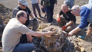 Odnaleziono szczątki Liberatora, który leciał z pomocą dla Polski