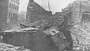 „Czołg pułapka”  w Powstaniu Warszawskim. W eksplozji zginęło 300 osób