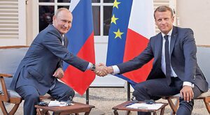 Macron chce resetu z Rosją
