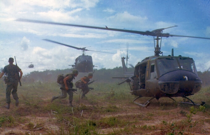 Śmigłowce US Navy podczas wojny w Wietnamie, 1966 r.